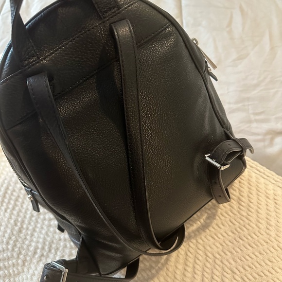 Michael Kors Rhea medium backpack - Picture 2 of 3
